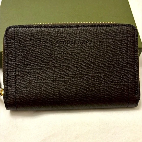 Brand new Longchamp Mailbox Zip around wallet - Picture 1 of 10